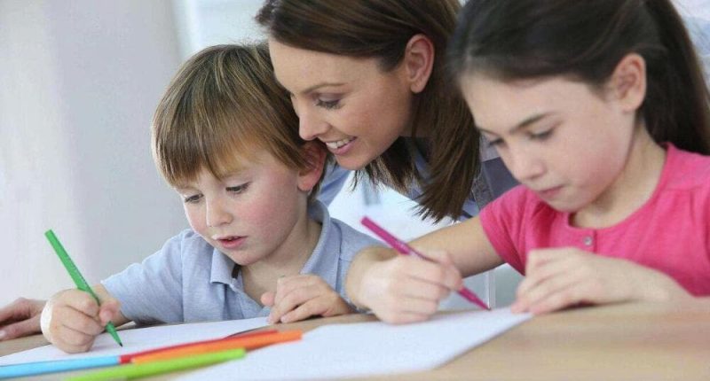 AI课 vs 网课:哪种英语学习方式更适合你家孩子?-苏小兵商学院