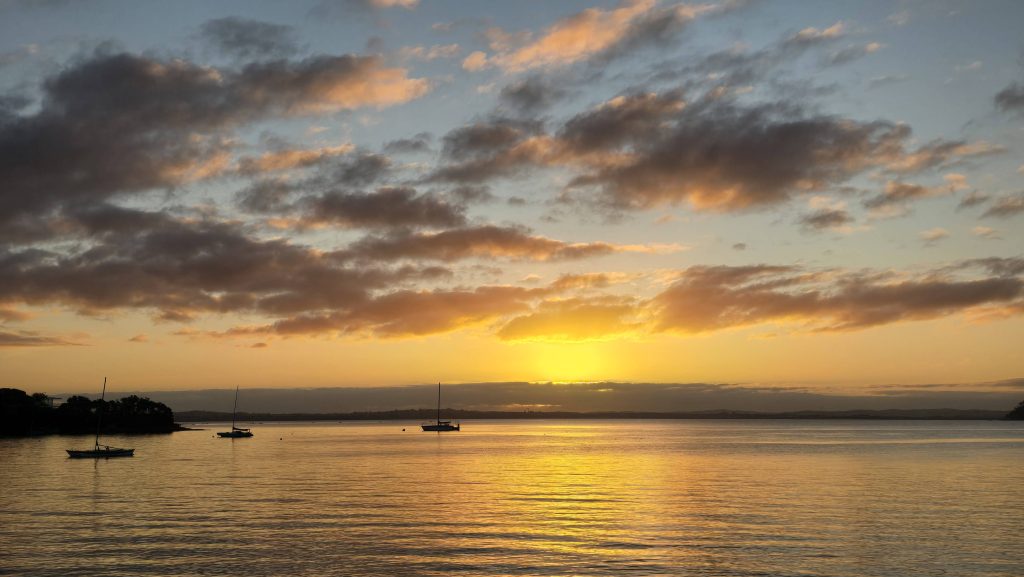 图片[1]-苏小兵：当同学说出《就当告别的时候》我的眼泪夺眶而出！-苏小兵商学院