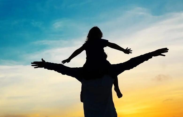 苏小兵：父亲的爱，从来不是温柔的，但是真实…-苏小兵商学院