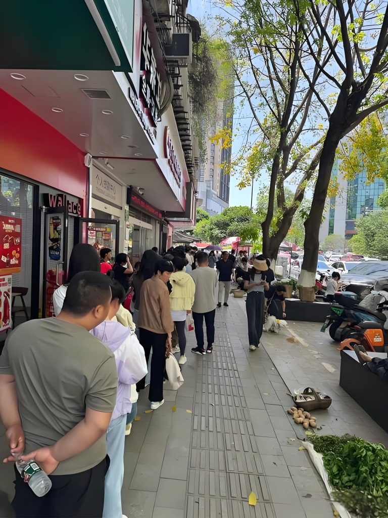 图片[1]-苏小兵：为什么同样卖卤味别人天天排队？-苏小兵商学院